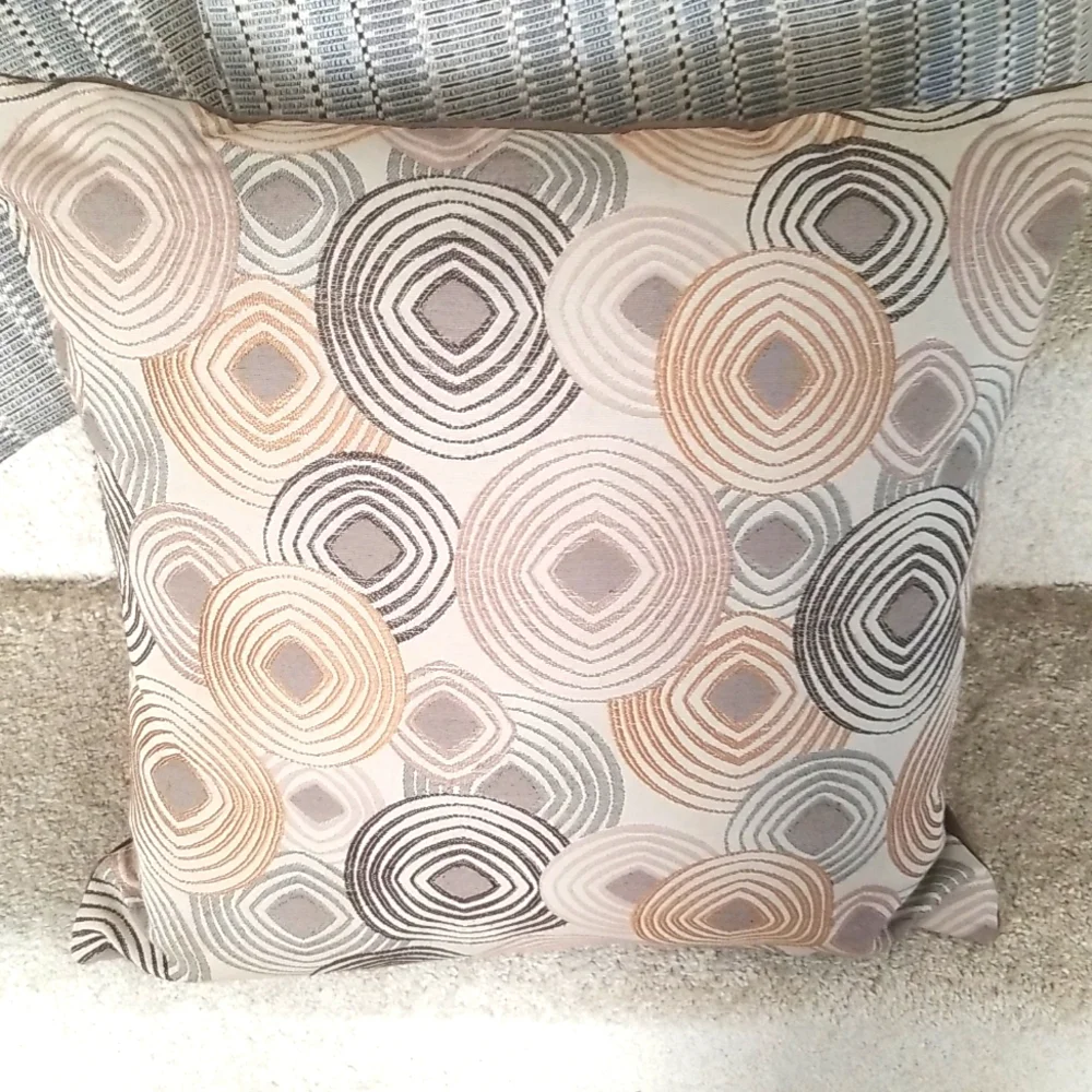 Geometric Circles Accent Throw Pillow